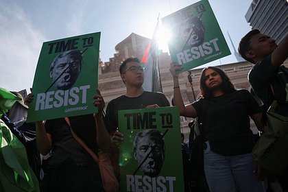 В Малайзии устроили митинг против визита Трампа