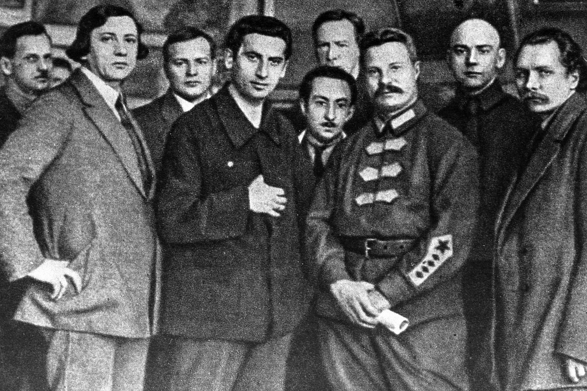 «Предчувствие угнетало» Внезапная смерть победителя белой армии Фрунзе — одна из главных тайн СССР. Почему в этом обвиняли Сталина?