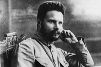 «Предчувствие угнетало» Внезапная смерть победителя белой армии Фрунзе — одна из главных тайн СССР. Почему в этом обвиняли Сталина?