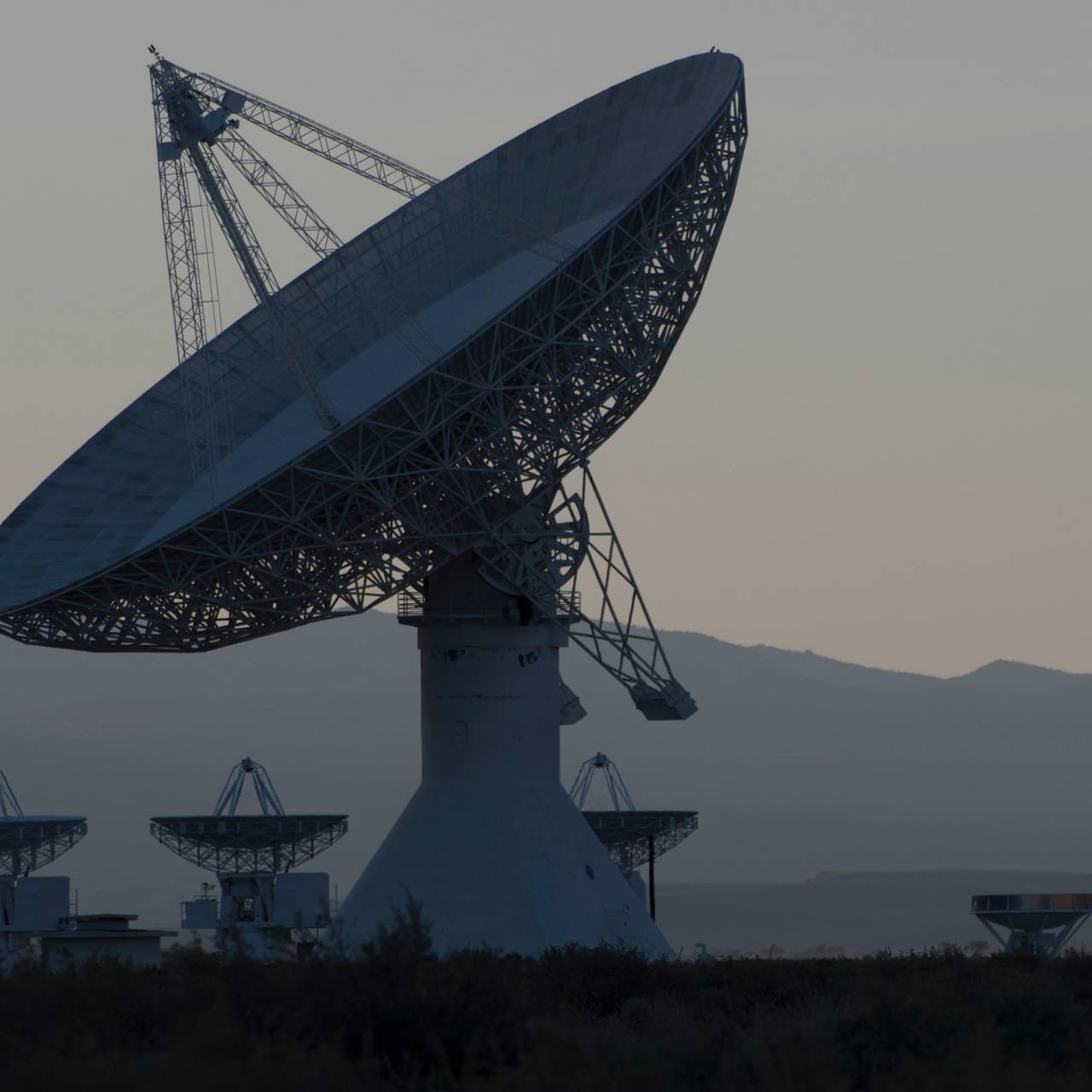 Подтверждено появление загадочных внеземных объектов в дни ядерных испытаний