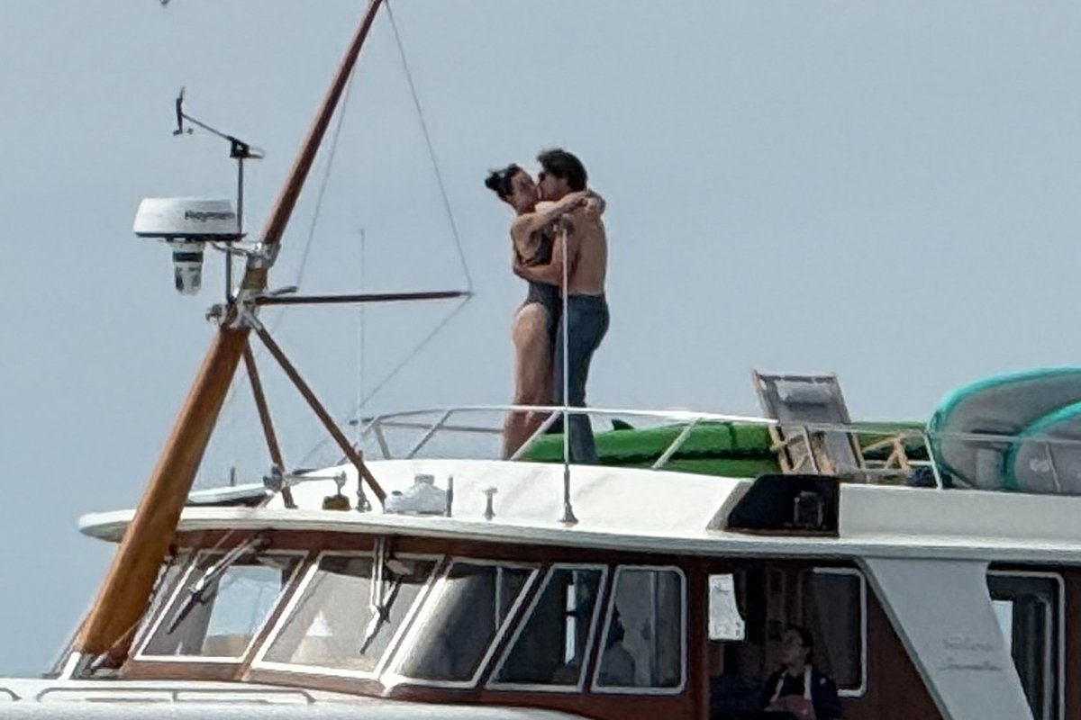 Джастин Трюдо и Кэти Перри на яхте Caravelle