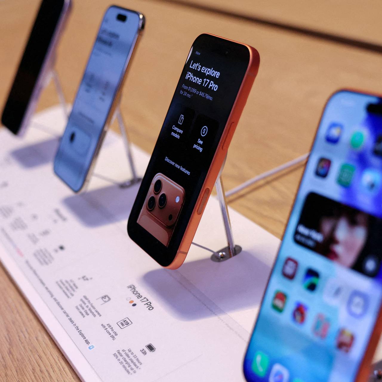 Apple выпустит iPhone без кнопок