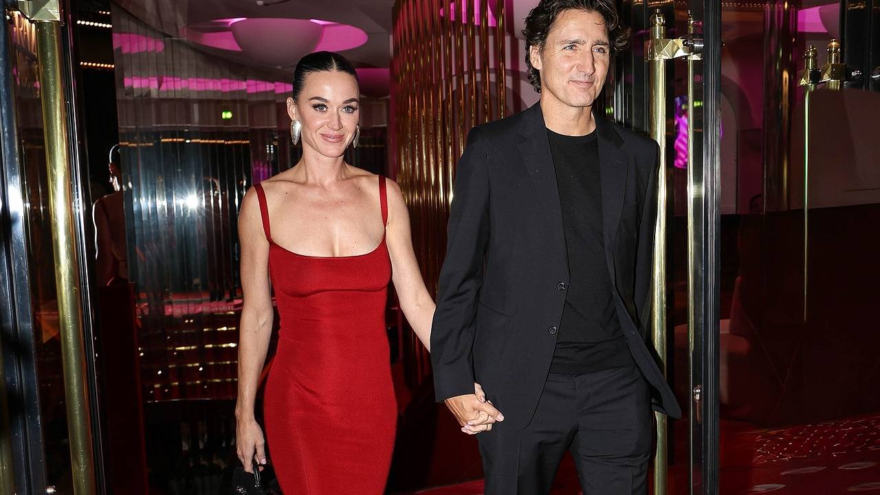 Жыныстық қатынастағы әдемі нимфеттер Мәскеудегі жас порно