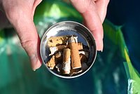 Россиянам напомнили о наказании за курение на общих балконах