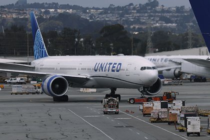 Ссора двух стюардесс вызвала многочасовую задержку вылета самолета в США