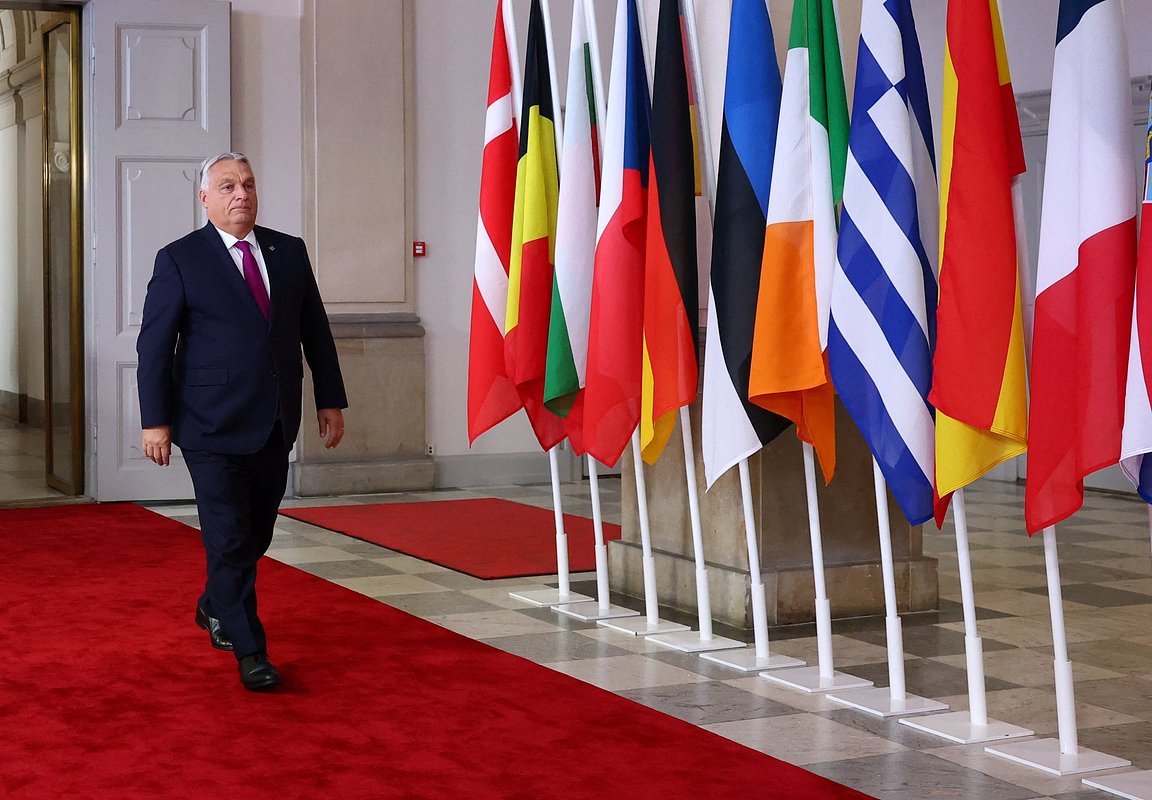 Премьер-министр Венгрии Виктор Орбан во время саммита Европейского союза в Копенгагене, Дания, 1 октября 2025 года