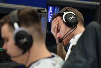 «Превратились в пепел» Любители видеоигр годами вкладывали деньги в виртуальные вещи. Почему их цена обрушилась в один момент?