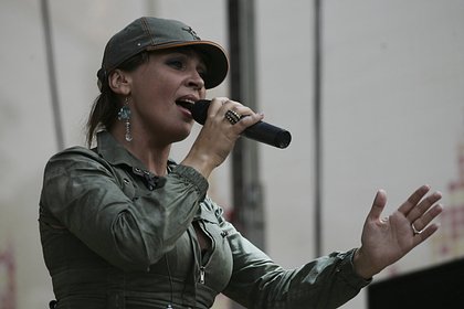 Солистка «Города 312» впервые после инсульта появилась на сцене