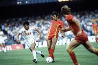 «В лицо меня не обвиняли» Футболист «Арарата» блистал в сборной СССР и отказался играть в США. Как советский Марадона стал изгоем?