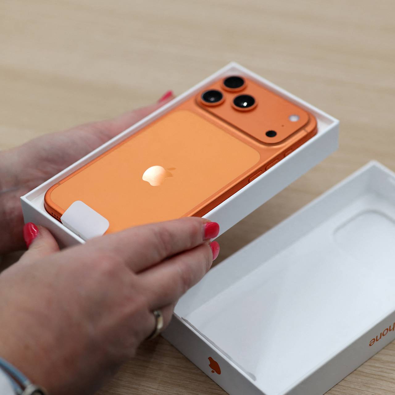 Apple оценила продажи iPhone 17