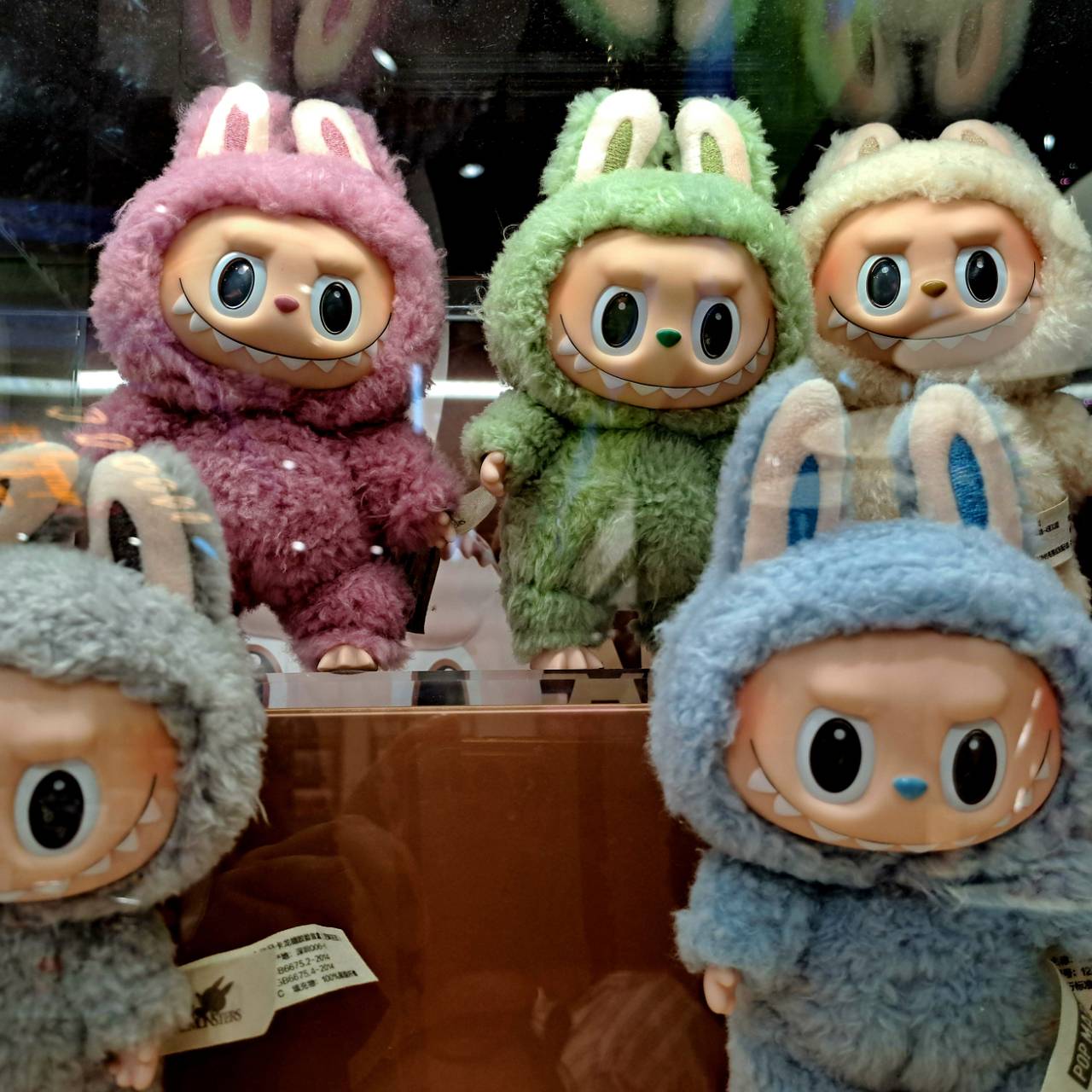 Тягу взрослых россиян к детским игрушкам объяснили