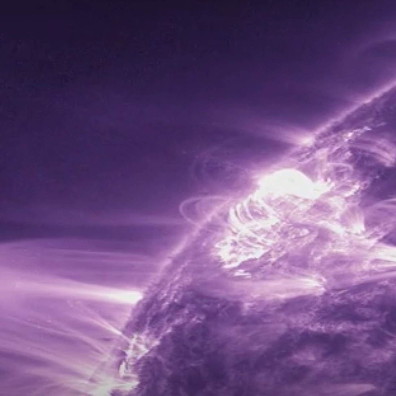 На Солнце зафиксировали сильнейшую с конца сентября вспышку