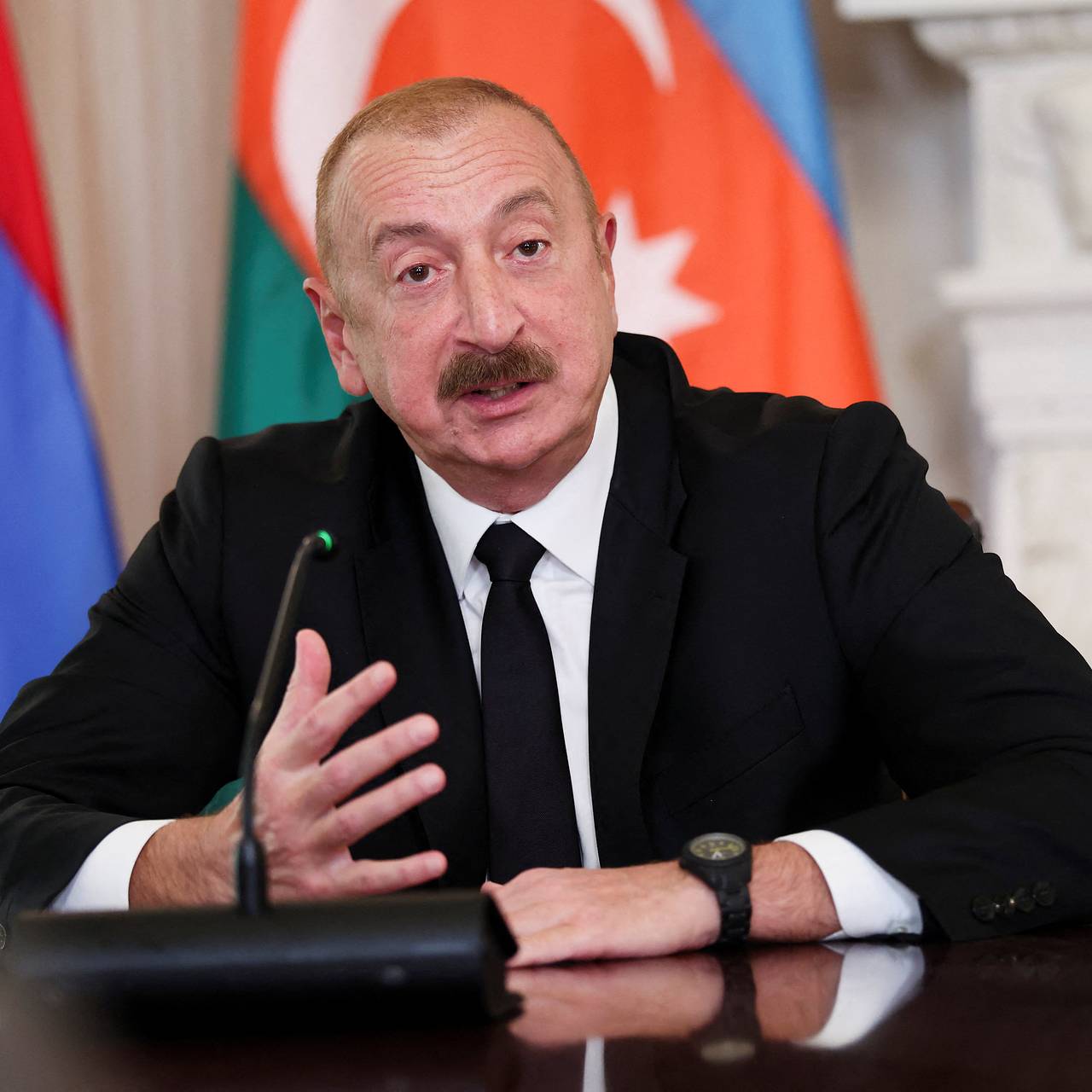 Алиев призвал не бояться возвращения азербайджанцев в Армению