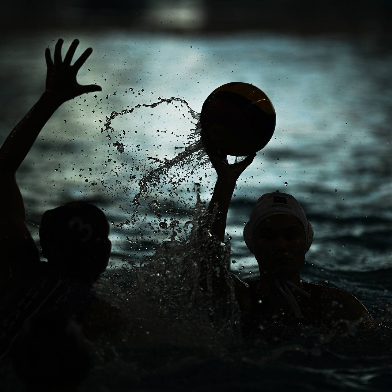 Представителей командного вида спорта из России впервые за три года допустили до турниров