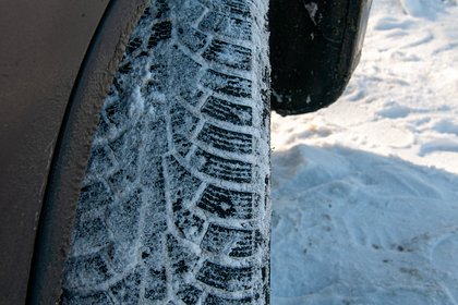 Автомобилистов предупредили о штрафах за «лысую» зимнюю резину