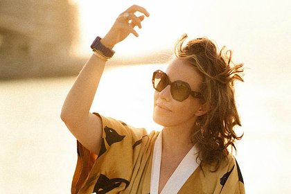 Собчак сочла комплимент от ретушера ее фото в бикини лучшим подарком на 44-летие