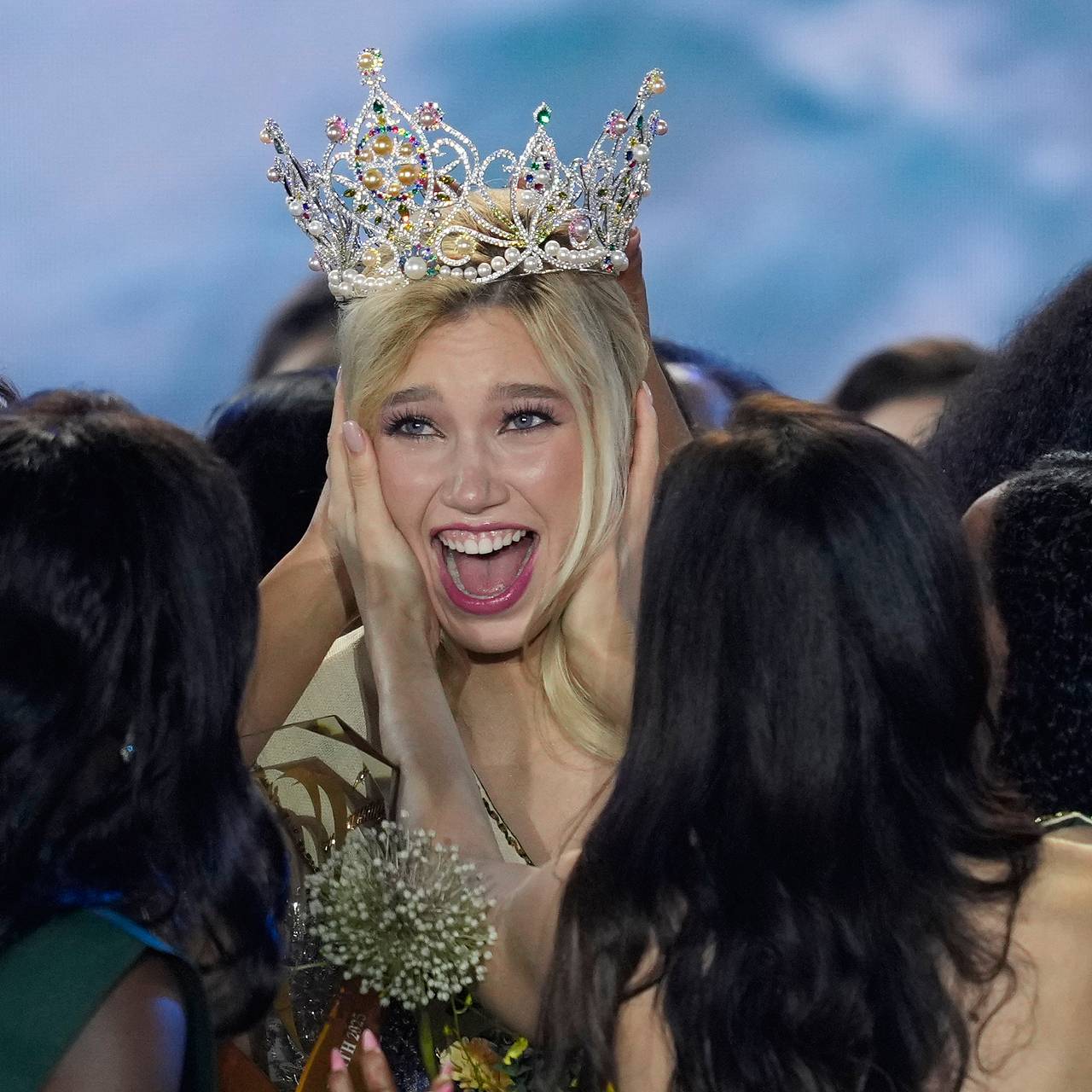 Названа самая красивая девушка Земли. Она подозревает, что русский поэт Пушкин был одним из ее предков, и гордится этим