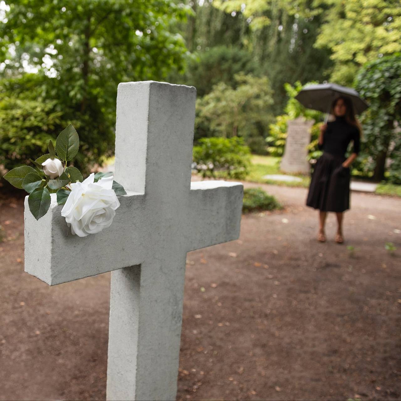 Призрак бывшего возлюбленного женщины напал на ее нового бойфренда