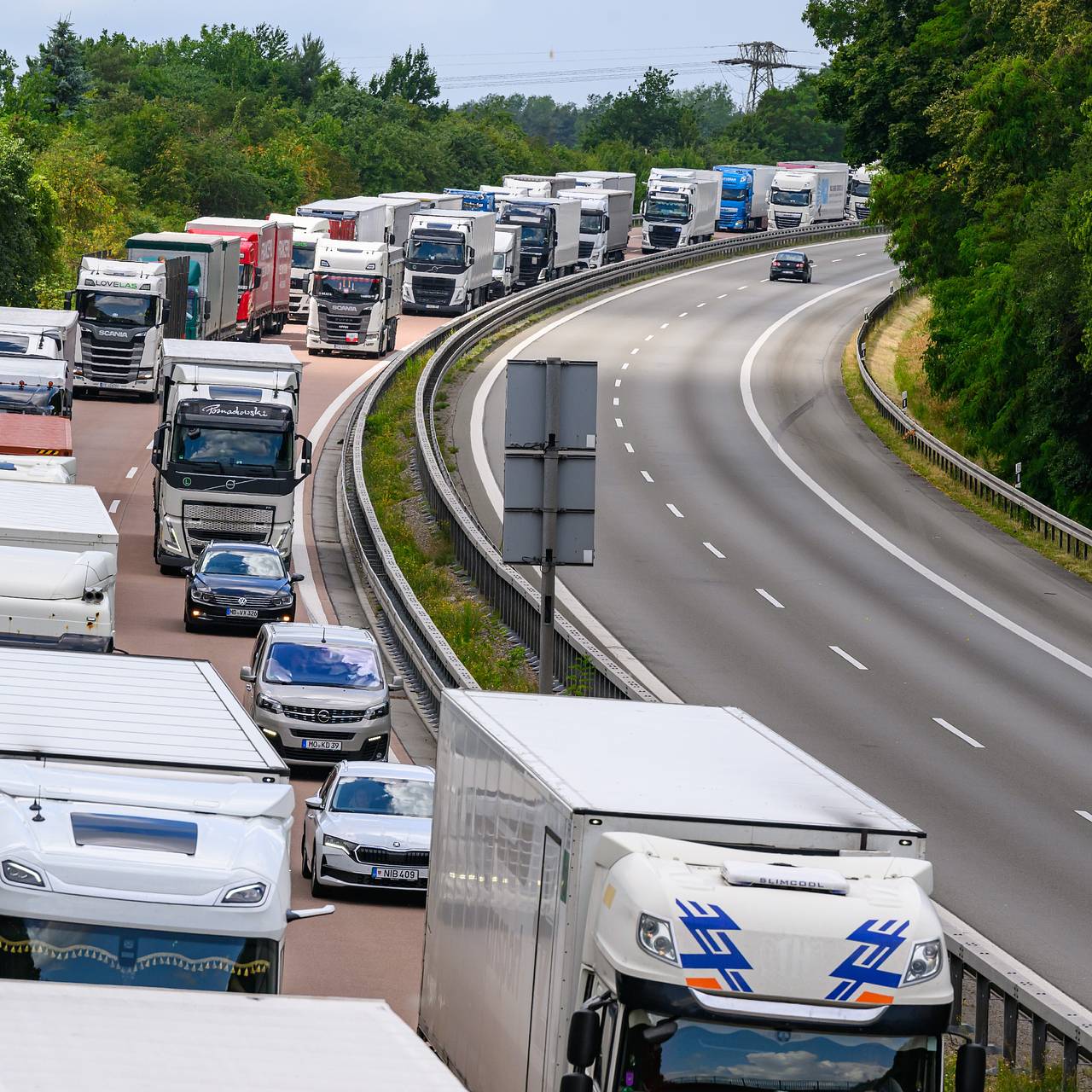 Литва повторно обратится к Белоруссии насчет застрявших фур