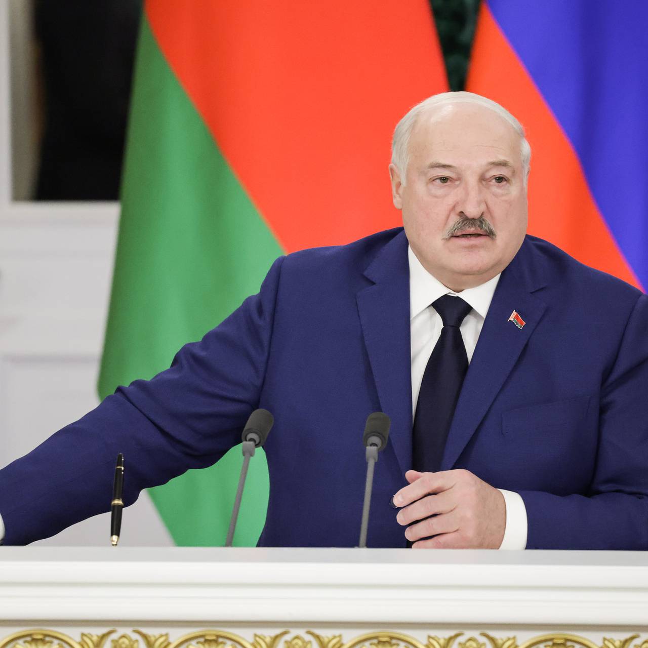 Лукашенко допустил конфискацию застрявших на границе литовских фур