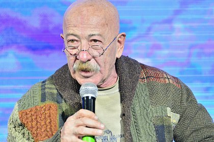 Розенбаум собрался продавать табак и алкоголь