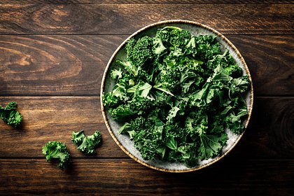 Парень съел один овощ и провел ночь на полу в туалете