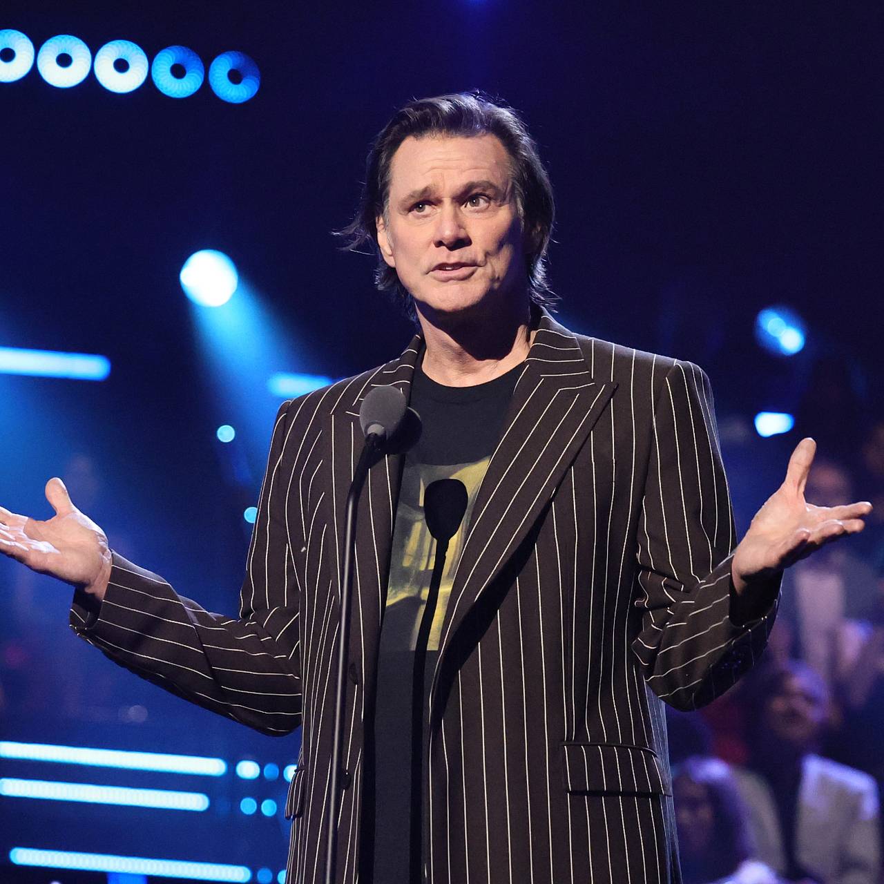 Пластический хирург назвала возможные причины изменений во внешности Джима Керри