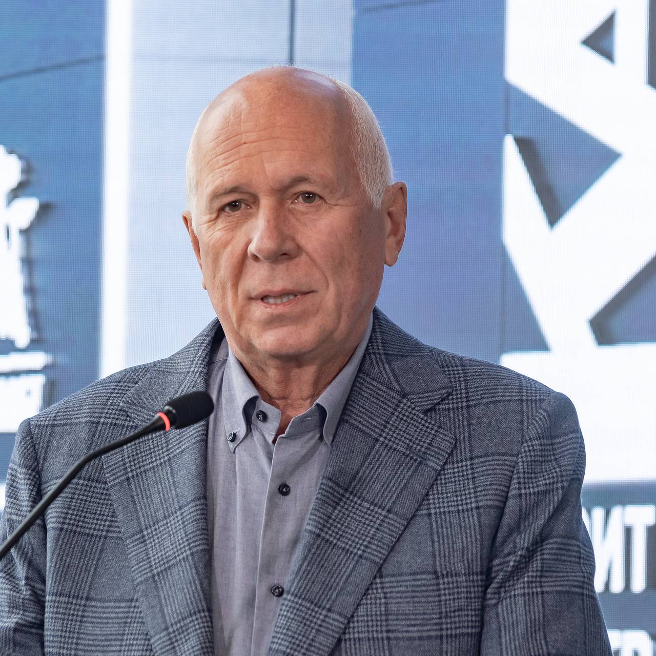 «Ростех» наградил разработчиков новых бомбовых кассет и взрывателей