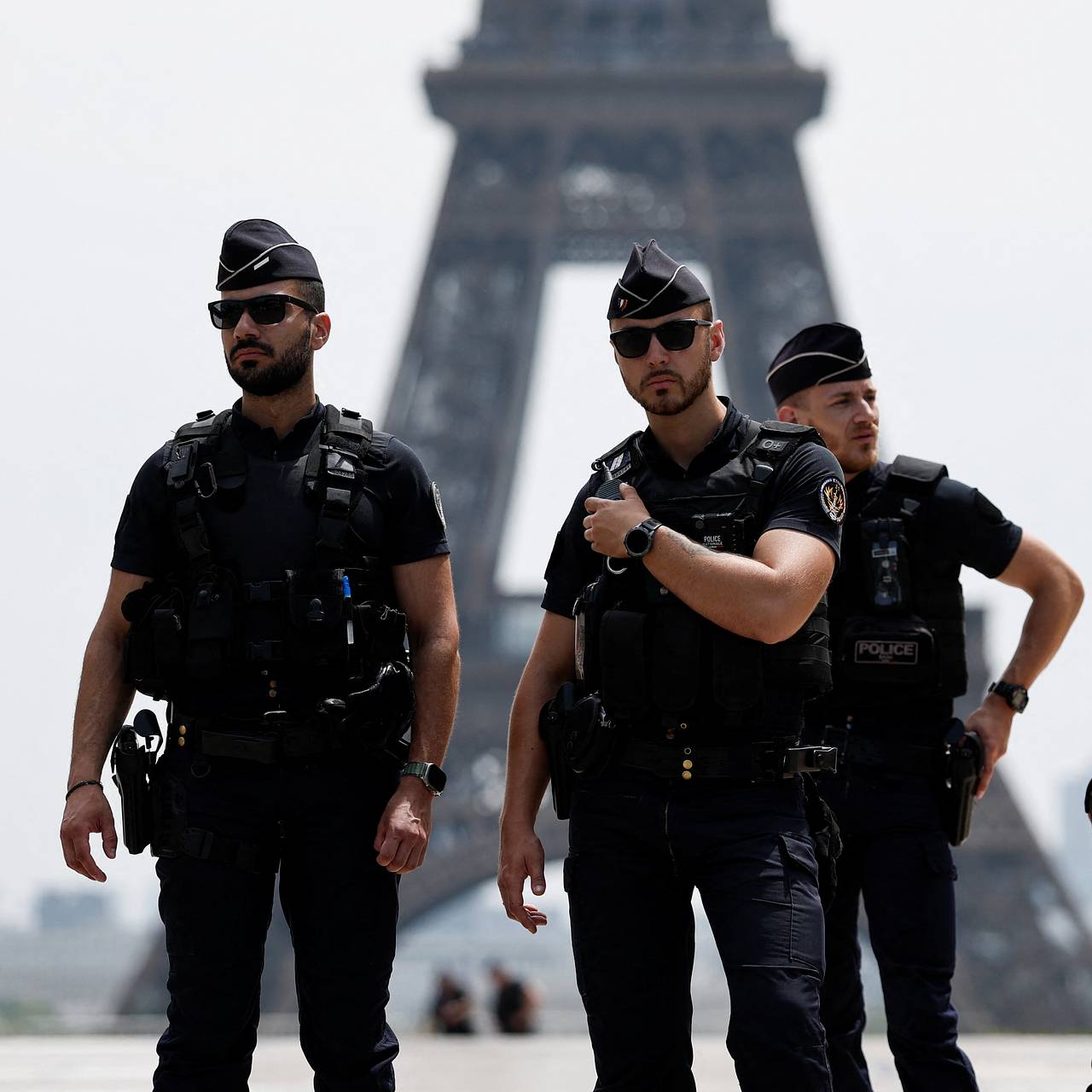 В Париже грабители протаранили витрину бутика Chanel