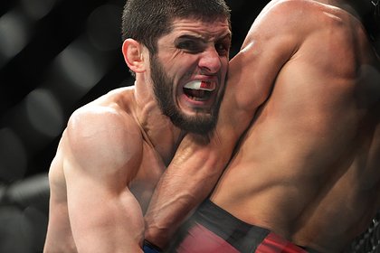 Махачев победил Маддалену и стал чемпионом UFC в полусреднем весе