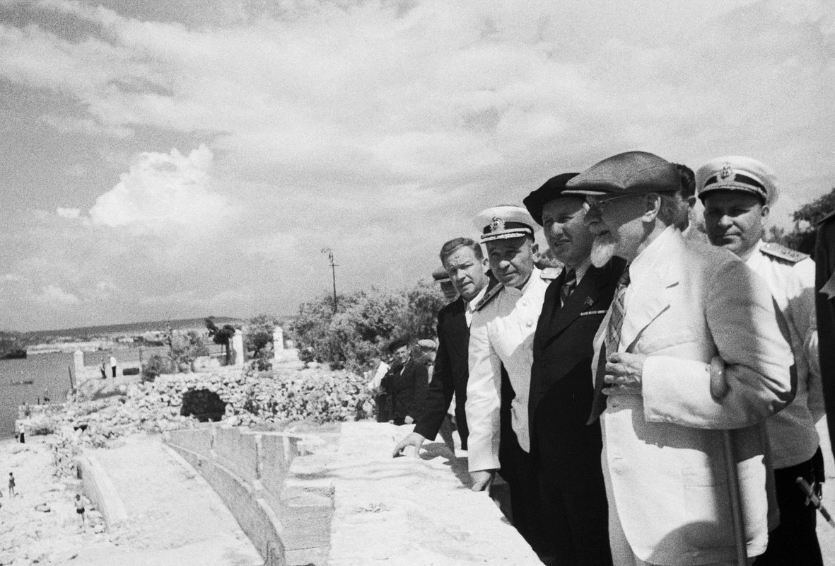 Калинин в Севастополе