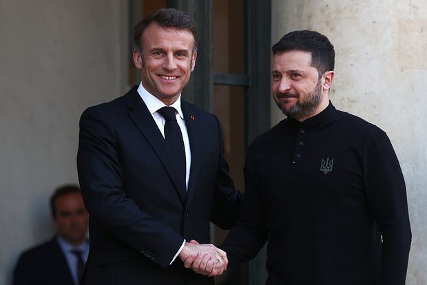 Эмманюэль Макрон и Владимир Зеленский
