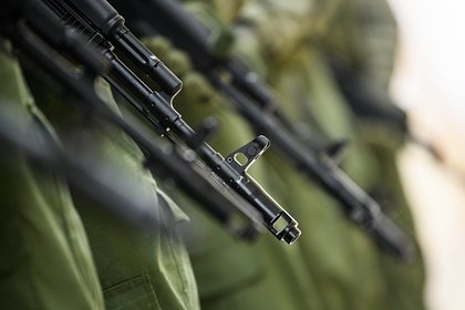 Украинский военный передал просьбу о сдаче в плен через мирных жителей