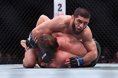 Ислам Махачев