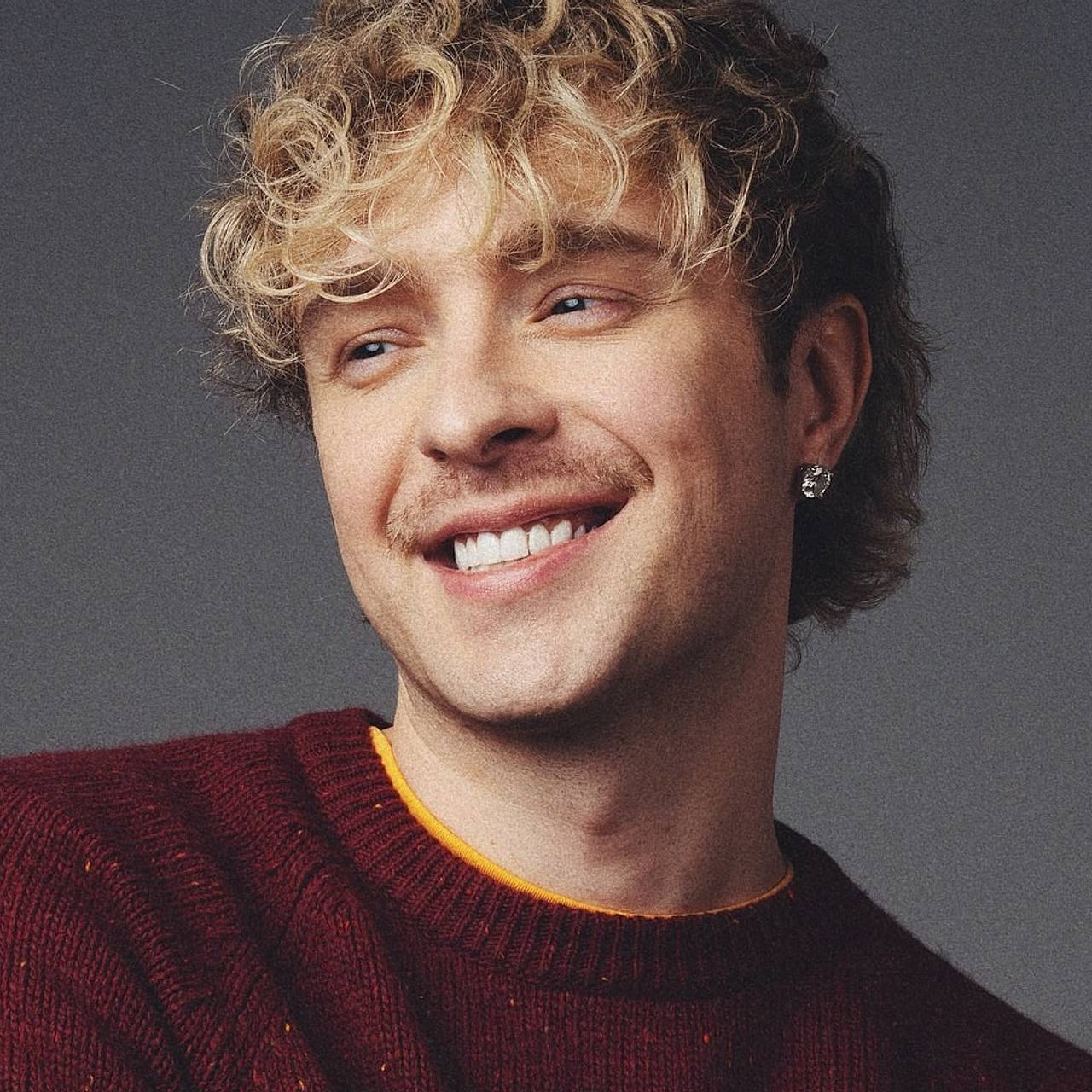 Егор Крид отрастил усы