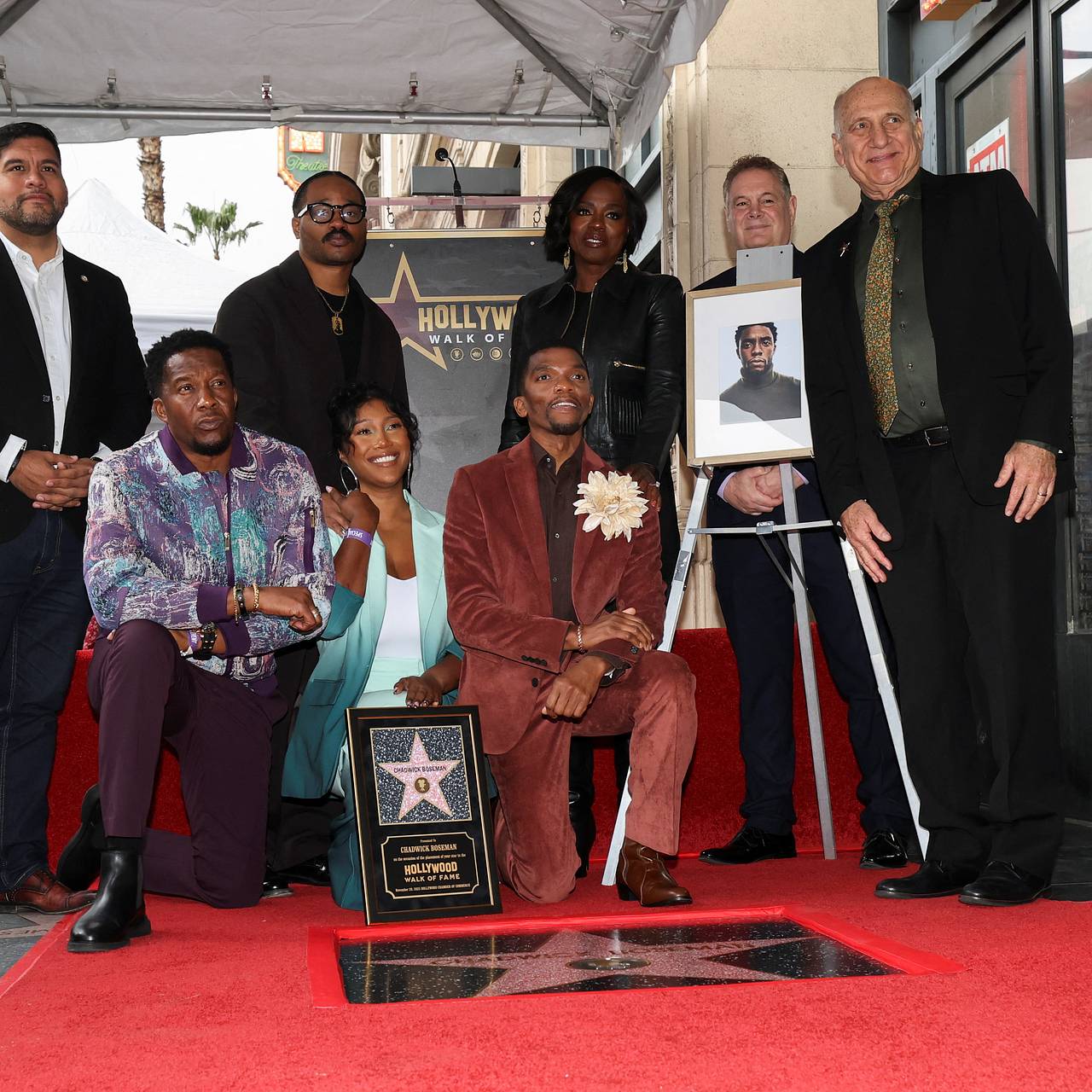 Актер Marvel посмертно получил звезду на голливудской «Аллее славы»