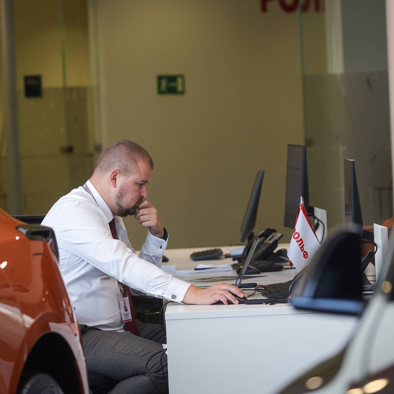 Продажи одного вида машин в России обвалились