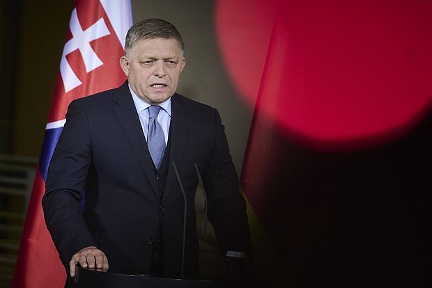 Роберт Фицо