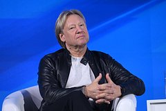 Дмитрий Харатьян