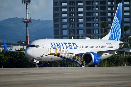 Названа причина экстренной посадки самолета United Airlines в США