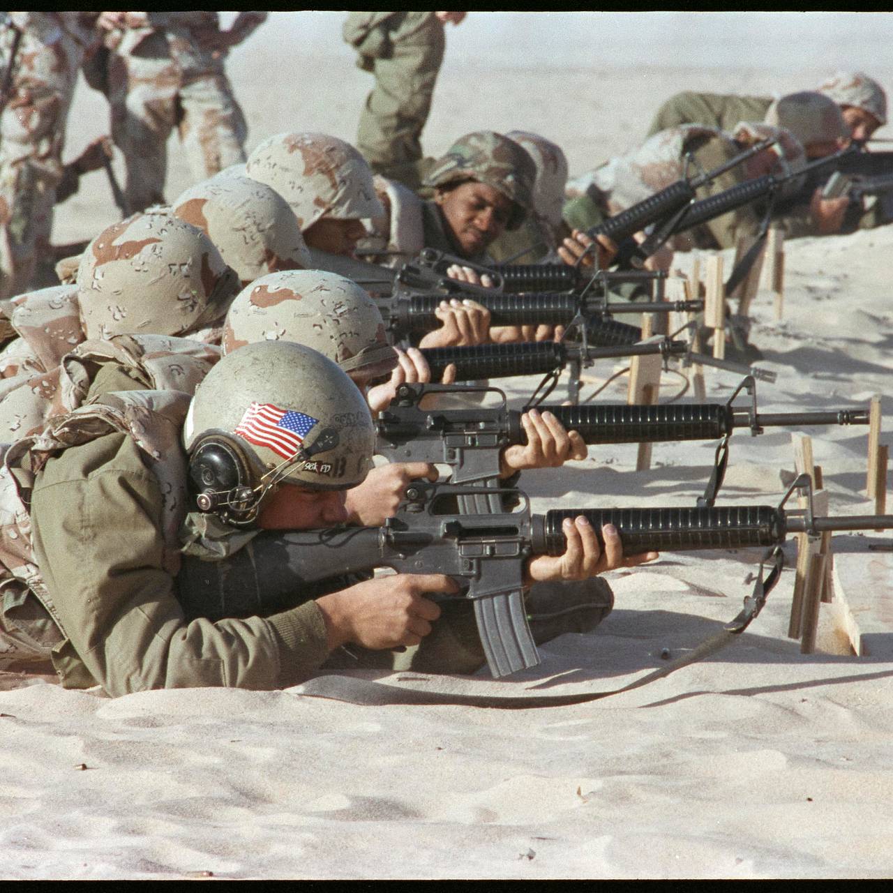 Американские военные расстреляют из дробовиков 500 китайских дронов