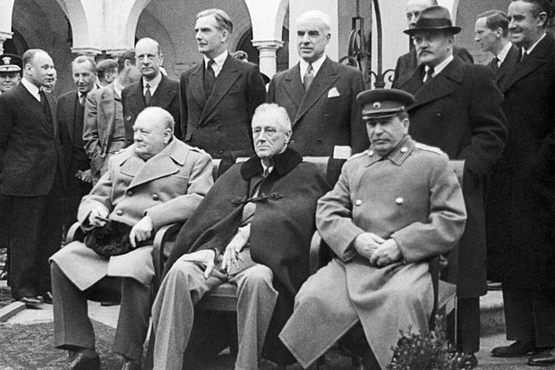 Лидеры антигитлеровской коалиции на Ялтинской конференции, 1945 год