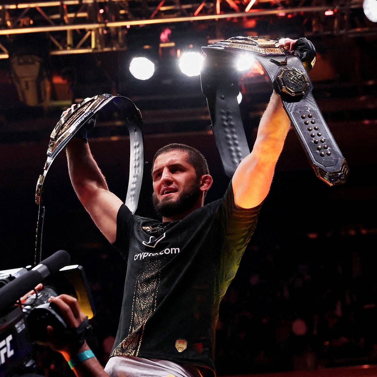 Менеджер Махачева объявил имя его следующего соперника