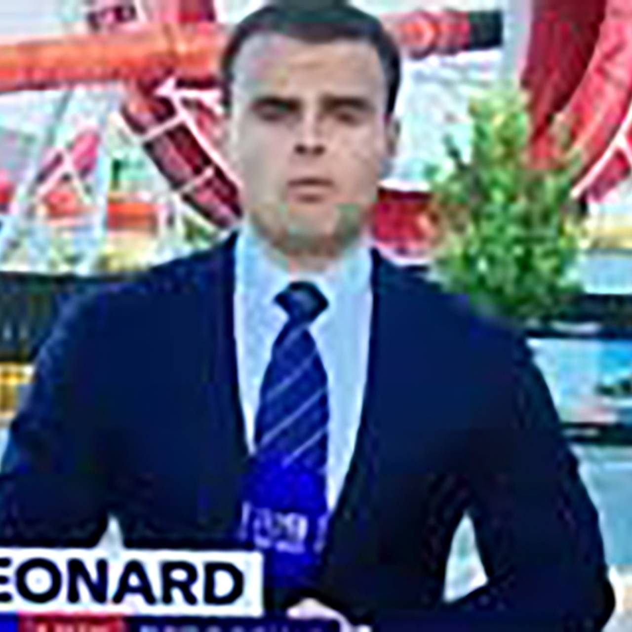 Репортер скорчил гримасу и выругался в прямом эфире