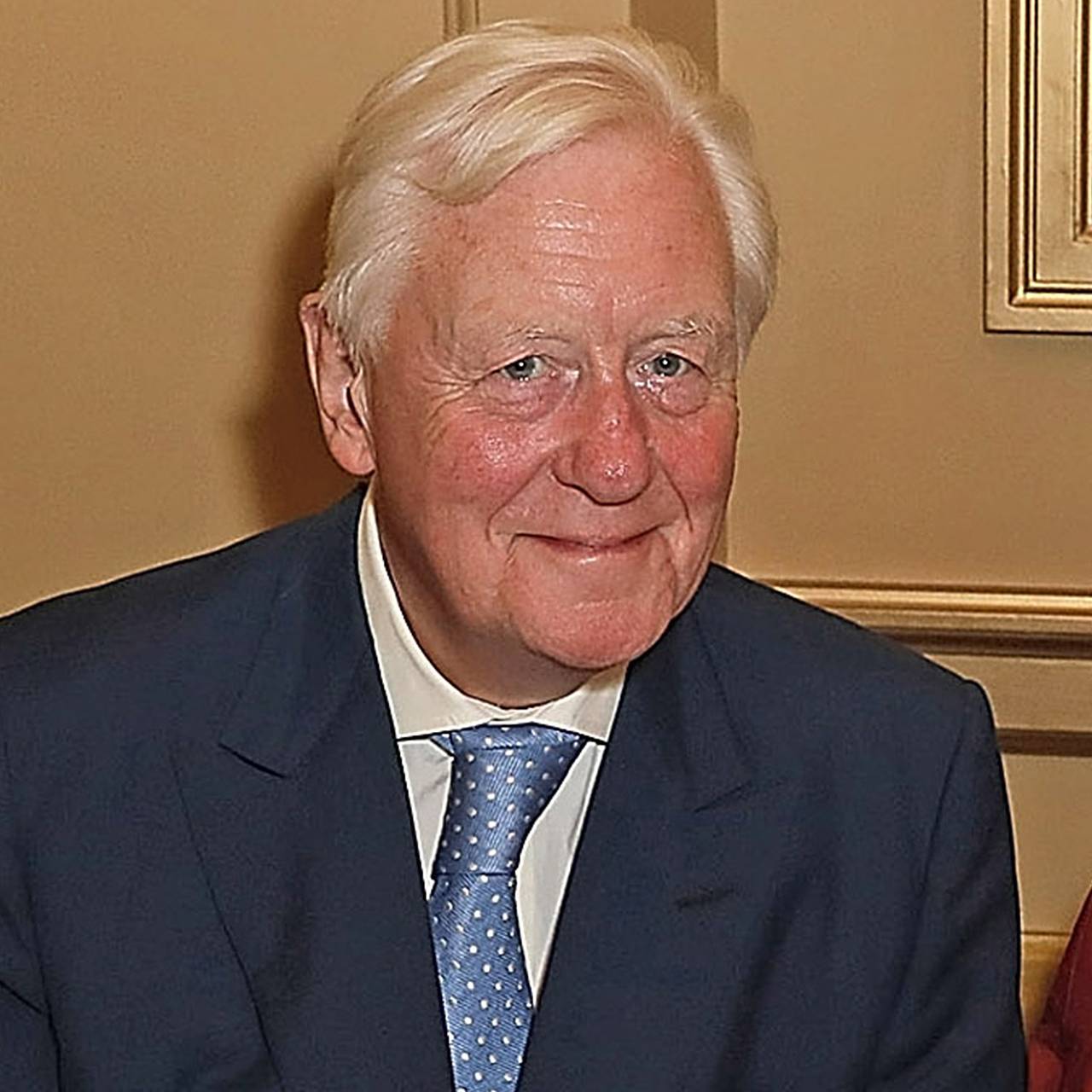 79-летний британский аристократ и миллионер объявил о поиске невесты