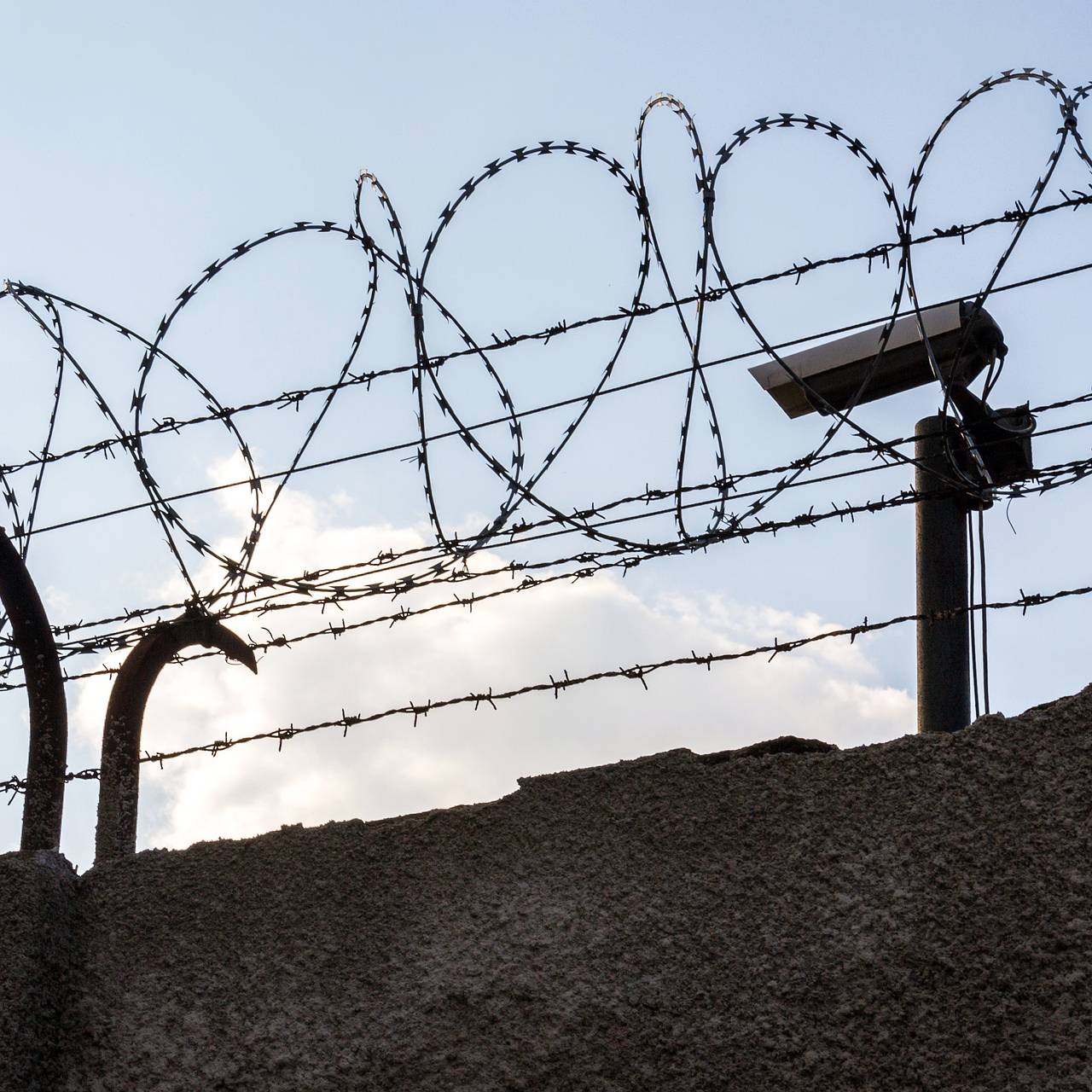 63-летняя сотрудница тюрьмы занялась сексом с отбывающим пожизненный срок убийцей