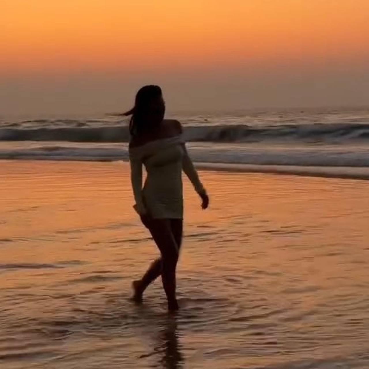 Ольга Серябкина показала видео в откровенном платье