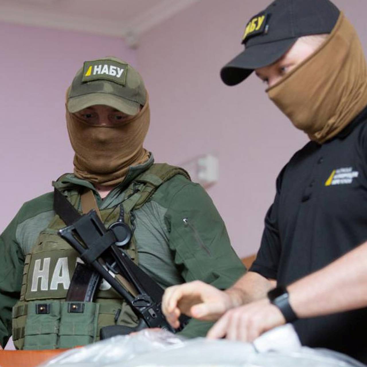 https://icdn.lenta.ru/images/2025/11/28/10/20251128102250693/square_1280_9b853fdd962ed78c551e381c56108184.jpg