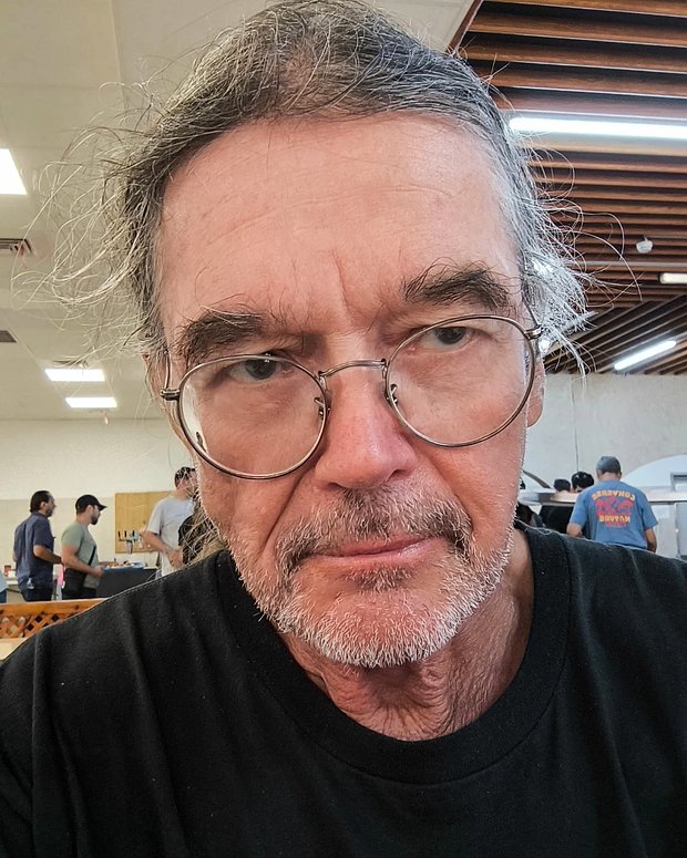 Буркхард Шредер написал книгу, посвященную жизни и смерти взломщика