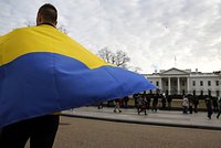 «Это не связано с деталями сделки». США по просьбе Евросоюза убрали один пункт о будущем Украины. Чем это грозит России? 